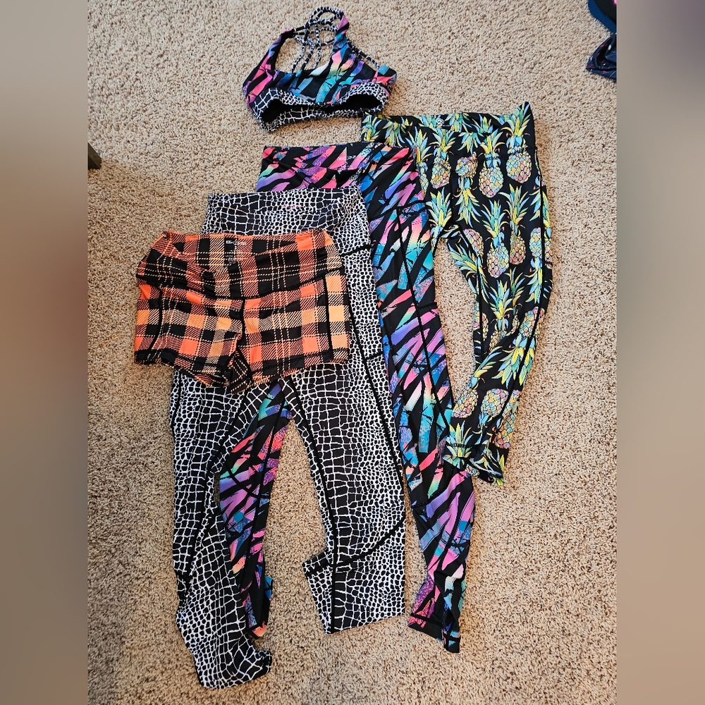 Feed Me Fight Me Bundle - 3 pairs of leggings, 1 pair of shorts, 1 bra